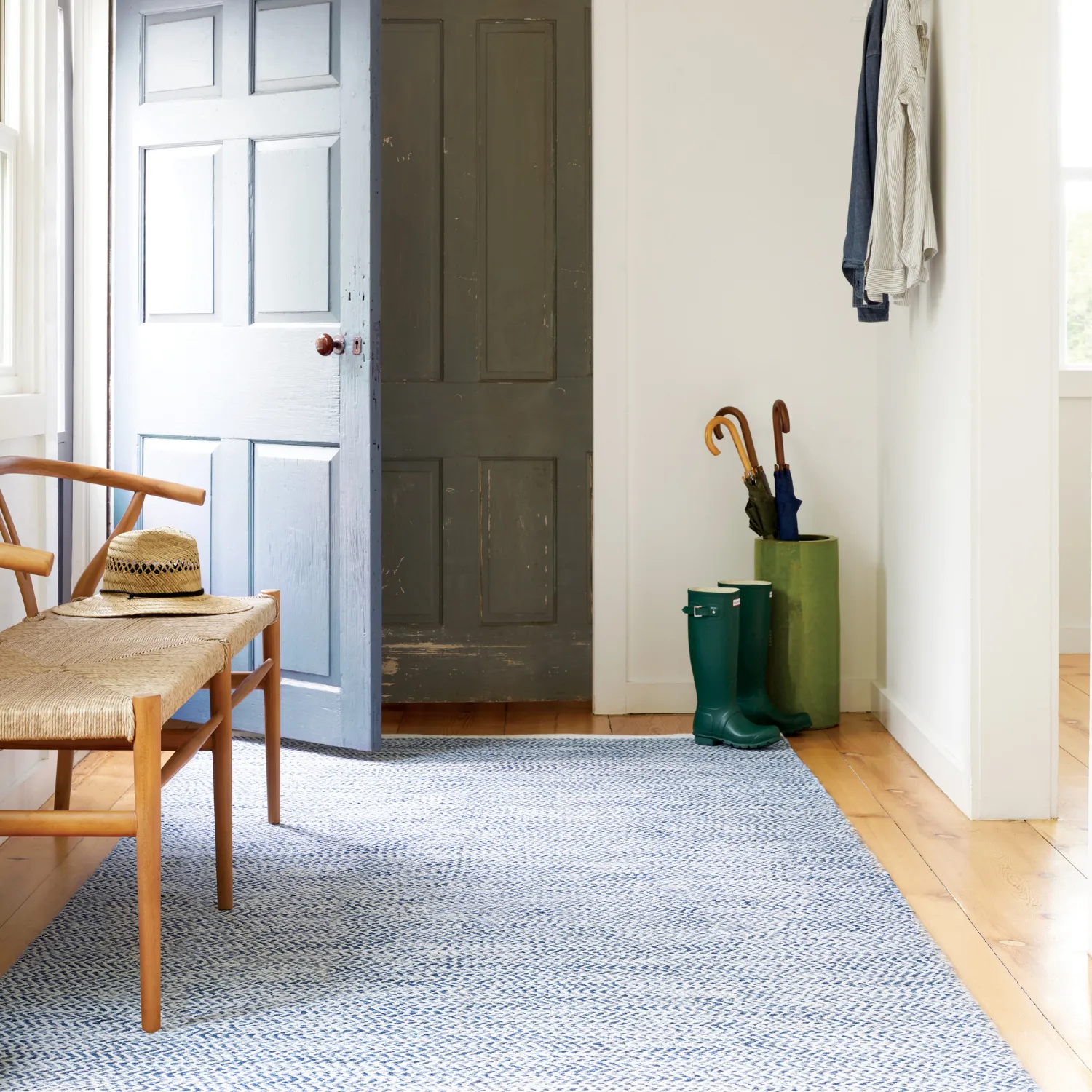 Dash & Albert Coastal Handwoven Blue Indoor Outdoor Rug